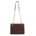 Sac bandoulière matelassé marron foncé avec chaîne dorée et logo embossé chic - Marron Foncé