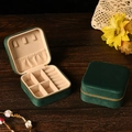 Portable velvet jewelry box in dark green with metal zipper and internal mirror - Velvet Classical Green (No Mirror)