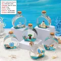 Ornement de plage en acrylique créatif avec sable bleu, voilier miniature et coquillages - Plage de l'Océan (Forme de Flacon de Parfum)