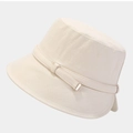 Elegante sombrero de pescador beige con diseño de espiga, correa y hebilla dorada - M (56-58cm) / Beige