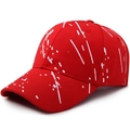 Casquette de baseball rouge avec motif d'éclaboussures de peinture blanche - Rouge