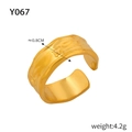 Detail of 0.8cm wide golden stainless steel ring with hammered irregular texture - Irregular Hammered Style (Y067)