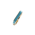 Détail d'une bague ouverte dorée avec surface polie en émail bleu ciel élégante - Ouvert Réglable / Bleu