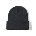 Klassieke donkergrijze gebreide muts voor de winter met een minimalistische ribtextuur - Eén maat / Donker Gemêleerd Grijs
