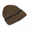 Gorro de punto acanalado marrón café con dobladillo a rayas azul oscuro para invierno - verde oliva