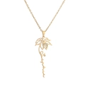 Nahaufnahme der goldenen Edelstahl-Namenskette Sophia mit feinem Blumendesign - Blumenstil CS00282 (Gold) (CS00282金色)