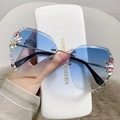 Fashion oversized sunglasses with blue gradient lenses and rhinestone-encrusted gold metal frames - Ice Blue (A06 Lingxiao 8816#)