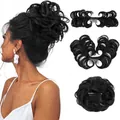 Chignon postiche bouclé effet décoiffé avec peigne en fibres synthétiques noires naturelles - Noir Naturel
