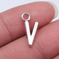 Silver metal letter V pendant with jump ring for DIY jewelry making and crafts - Letter V (B15675) / Antique Silver