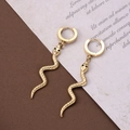 Modische goldene Schlangenohrringe aus Edelstahl für Damen mit Klappverschluss - Schlangenform (ER-25)