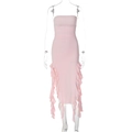 Dettaglio dell'abito a fascia rosa con volant asimmetrici e silhouette slim aderente - S / Rosa