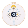 Kit de broderie DIY avec œil bleu, croissant de lune jaune et étoiles dorées sur tambour - Style Evil Eye Bleu (A60023)