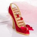 Elegant high-heel shaped jewelry holder in red velvet with golden lace and bow details - Concubine Red Princess