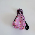Minimochila rosa para niñas con estampados de unicornios y arcoíris y correas negras - Rosa Roja
