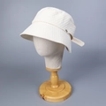 Elegant cream white sun hat with large bow detail and textured knit fabric for women - M(56-58cm) / Off-white