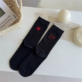 Calze nere in cotone con ricamo a cuore rosso e scritta Follow your heart ricamata - Taglia unica / Nero