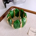 Detail of green marble resin and gold metal segments on the elastic stretch bracelet - Gold Dark Green Marble Resin