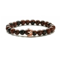 Achatstein-Armband mit roségoldenem Kronenanhänger auf weißem Hintergrund - Mahagoni-Obsidian