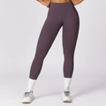 Leggings da yoga a vita alta color malva scuro con finitura opaca e vestibilità senza cuciture - S / Viola Melanzana