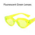 Occhiali da sole geometrici verde neon con montatura trasparente e dettagli dorati - Verde Neon