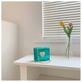 Mini sac bandoulière vert en similicuir avec boucle cœur et chaîne dorée - Vert