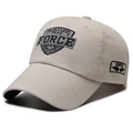 Berretto da baseball in cotone kaki con ricamo New York 1985 Force e stile vintage - Ricamo nero beige chiaro