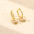Squisiti orecchini a cerchio in argento S925 dorato con ciondoli a farfalla in cristallo - Argento 925 / Oro