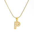 Collier élégant en titane doré avec pendentif lettre P orné de perles blanches - Lettre P (SP723G-P)
