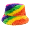 Kleurrijke regenboog vissershoed van imitatiebont met een zachte pluche textuur - M (56-58cm) / Kleurrijke Regenboogstrepen (4#)
