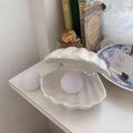 Luce notturna a conchiglia con perla luminosa, elegante decorazione da tavolo in ceramica - Bianco perla