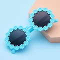 Daisy flower children sunglasses with light blue frame and dark round lenses - Blue