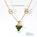 Detalle del collar de acero inoxidable chapado en oro 18K con colgante de ojo de gato verde - Racimo de Piedras Preciosas Verdes (623-02)