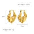 Golden chunky geometric C-shaped stainless steel hoop earrings with croissant twist texture - Gold LE3488