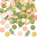 Nahaufnahme von rosa, grünen und goldenen Konfetti-Kreisen mit Blattmotiven auf Weiß - Blätter + Gold Karminrot/Hellgrüne Kreise (100pcs)