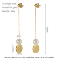 Orecchini placcati oro 18K con nappe lunghe, perle bianche e dischi tondi metallici - Oro