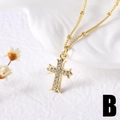 Elegante collana con ciondolo a croce placcata oro 18k con zirconi cubici per modello B - Stile Croce Pavé Scintillante (B)