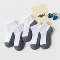 Vijf paar ademende mesh kindersokken in wit en grijs contrast voor de zomerdagen - XS (9-12cm) / Mesh Grijze Basis (Set van 5)