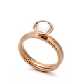Roségoldener Edelstahlring mit einem großen, rund geschliffenen klaren Kristallstein - US 6 / Roségold (KR86687-K)