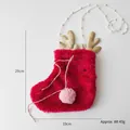 Borsa natalizia in peluche rosso con corna glitterate e tracolla di perline bianche - Calza Natalizia Con Pompon Rosa E Corna Di Renna
