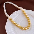 Collana di perle vintage francese con perle bianche e dorate su un piatto decorativo - Stile di Giunzione a Due Toni da 10mm (HN6634)