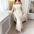 Elegante witte off-shoulder lange mouwen mesh gebreide maxi-jurk met choker accessoire - M / Abrikoos
