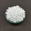 White 10mm cracked pattern glass loose beads for DIY jewelry making in a green tray - 6mm Plastic Imitation Pearl White
