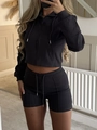 Conjunto deportivo negro de dos piezas para mujer con sudadera corta y pantalones cortos - L / Negro