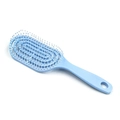 Hellblaue gebogene Skelettbürste mit ergonomischem Griff und Massageborsten - Flach Rund Blau