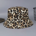 Stylish leopard print bucket hat for women in dark brown and black reversible design - M (56-58cm) / Yellow Black Brown Leopard