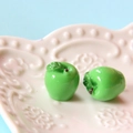 Set of two miniature green resin apples with realistic finish for DIY craft ornaments - Small / Green