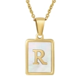 Collier en acier doré avec pendentif rectangulaire en nacre et lettre R gravée - Lettre R (Or)