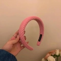 Serre-tête tressé en éponge rose avec étiquette fait main et texture confortable - Rose Coréen
