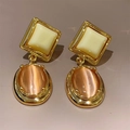 Orecchini occhio di gatto blu menta con dettagli in zircone su fondo neutro - Orecchini con perno in argento S925 / Pietra occhio di gatto rosa