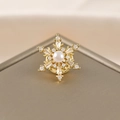 Elegant gold snowflake brooch with central pearl and sparkling zircon crystals - Fashion Snowflake
